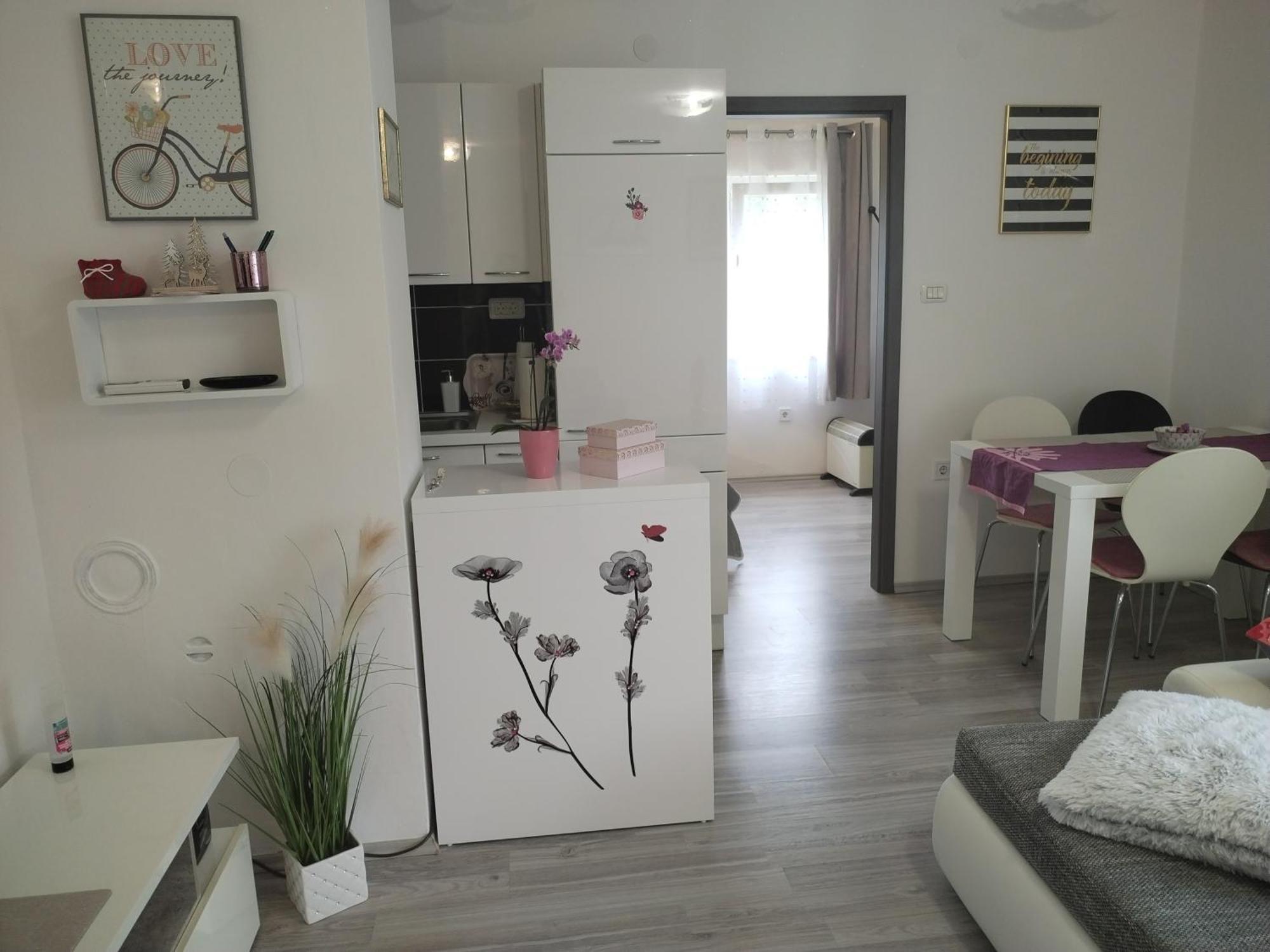 Apartments Mary & Free Parking Rovinj Room photo